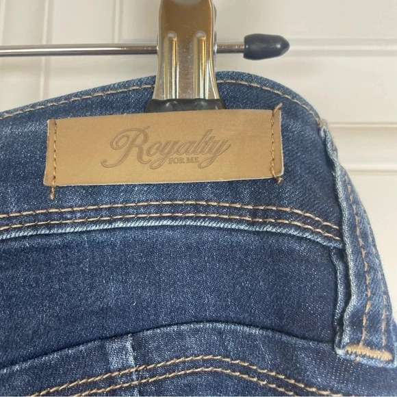 Women’s Royalty for Me Wanna Betta Butt jeans in size 8 - Picture 6 of 8